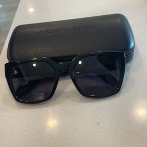 Alexander McQueen sunglasses barely worn. Comes with case! No scratches or wear